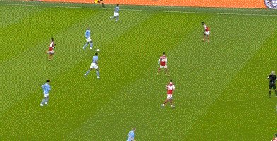 【足总杯】阿尔瓦雷斯中柱 阿克破门 曼城胜阿森纳