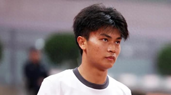 j9-球迷白高兴了！原以为蒯纪闻将顶替梅伦多踢主力，结果却未能如愿|上海海港|浙江队|王钰栋|奥斯卡·梅伦多|英冠_新浪体育_新浪新闻