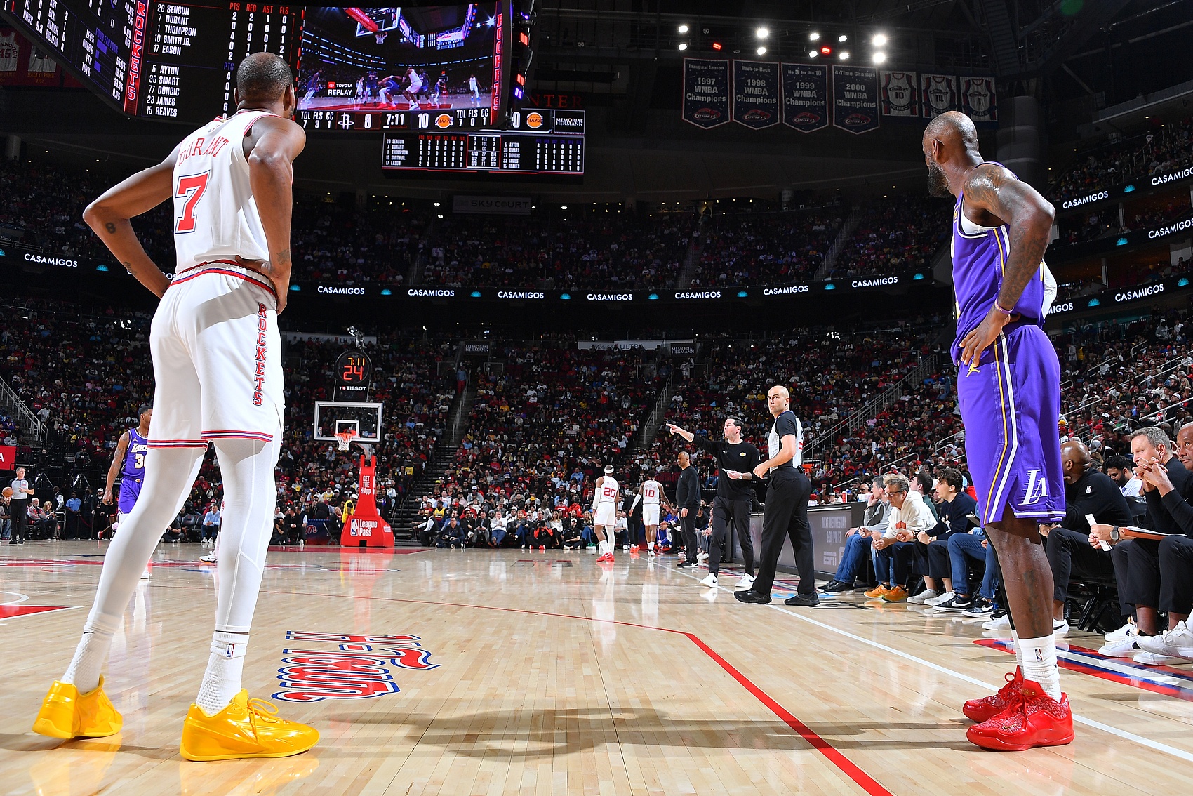 九游体育-大小王对决最终章？詹杜对决季后赛KD9-5占优 俩人场均都轰下31+